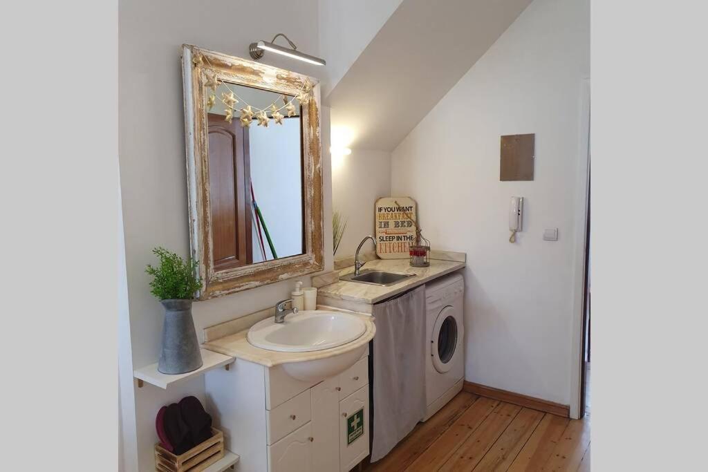 Charming Clerigos Studio Порту Экстерьер фото